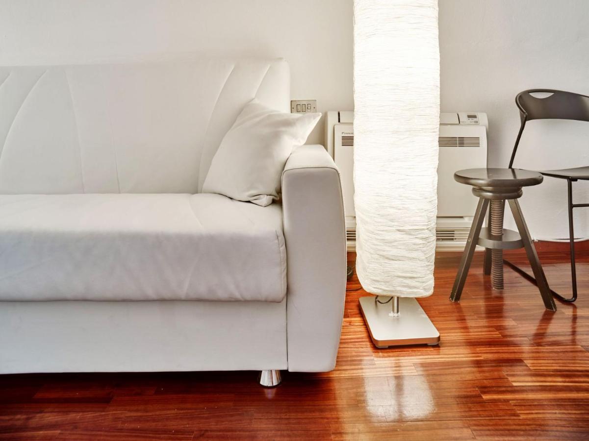 Splendid Apartment In The Historic Center Milánó Kültér fotó